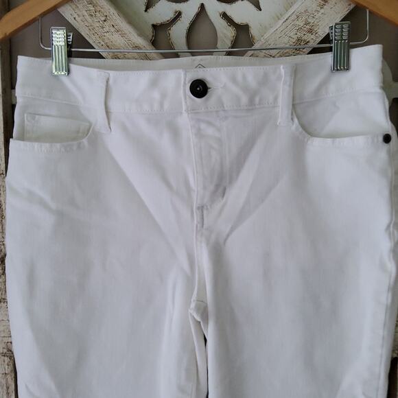 St John's Bay Women's Cropped Denim Jeans in White - Picture 2 of 5